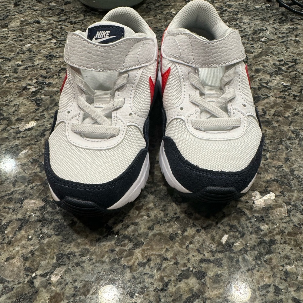 New Nike Air size 10.5